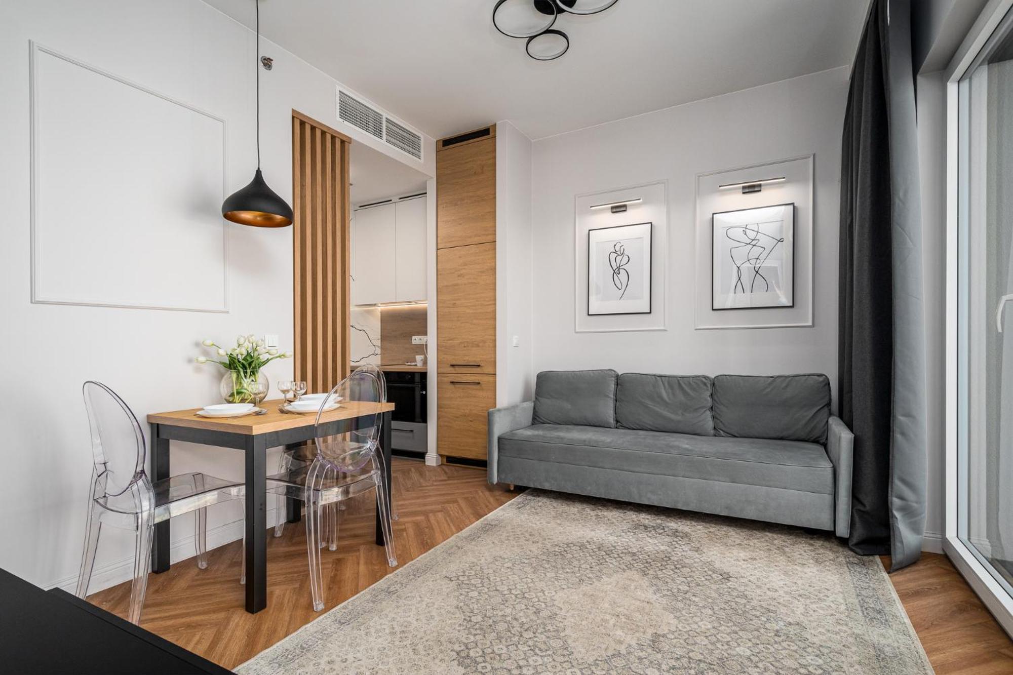 Wola Tower Deluxe Separate Bedroom With Free Garage - By Perfect Apart Варшава Экстерьер фото