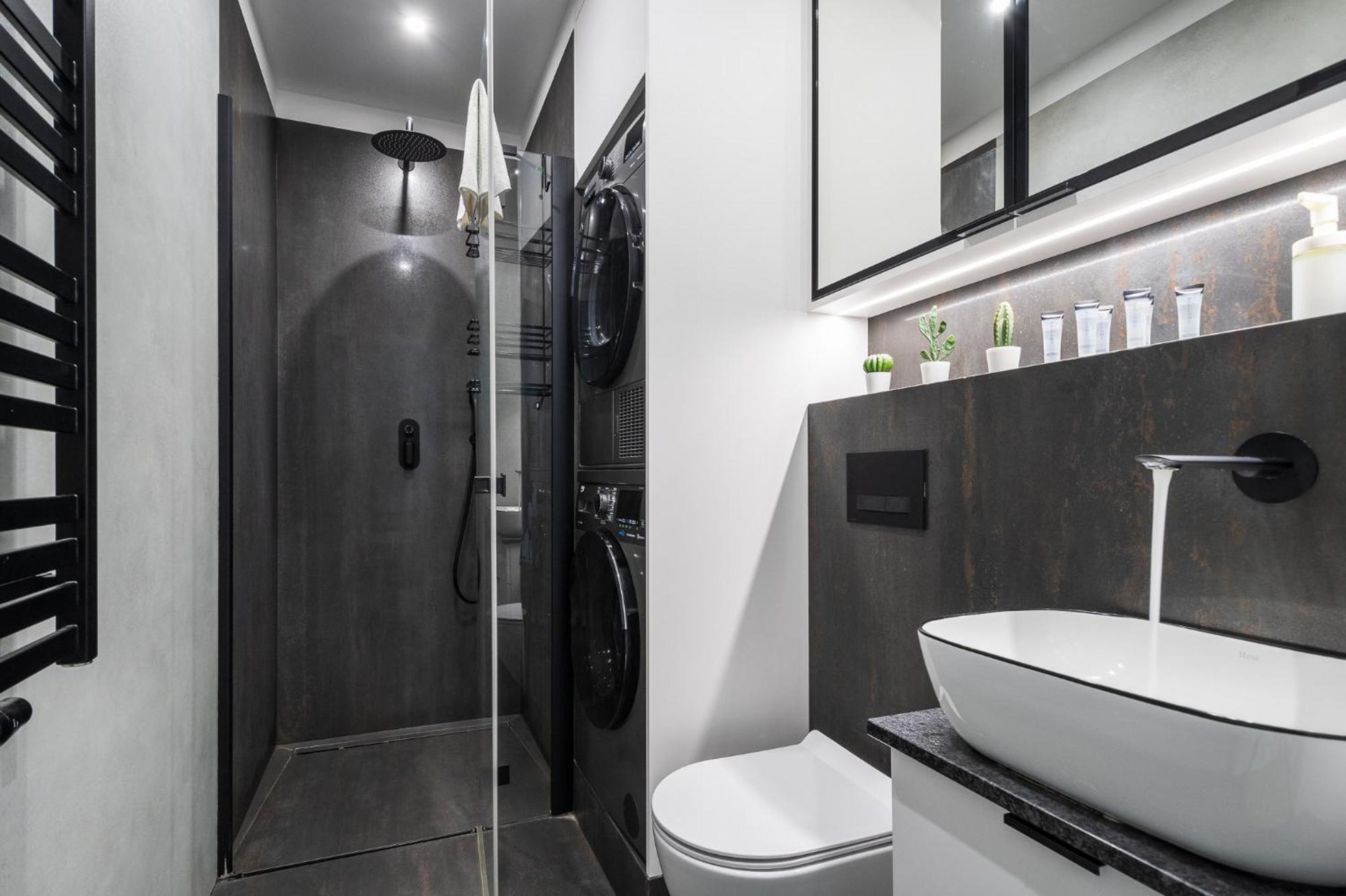 Wola Tower Deluxe Separate Bedroom With Free Garage - By Perfect Apart Варшава Экстерьер фото
